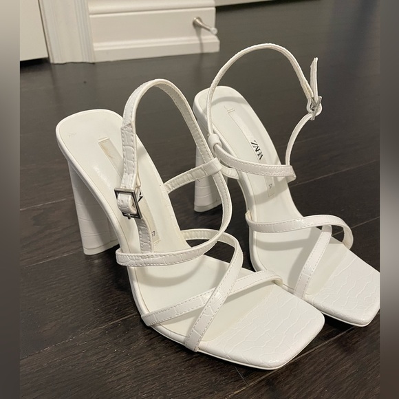 Zara White Strappy Heals - Picture 1 of 8